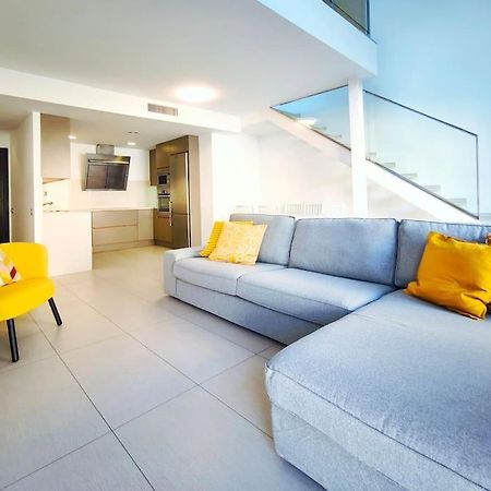 Moderno Apartamento Duplex En Terrassa Centro Eksteriør bilde